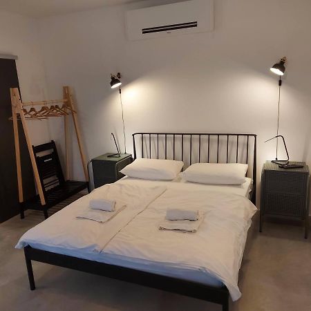 Bed & Breakfast Mozaik Ljubljana Bagian luar foto